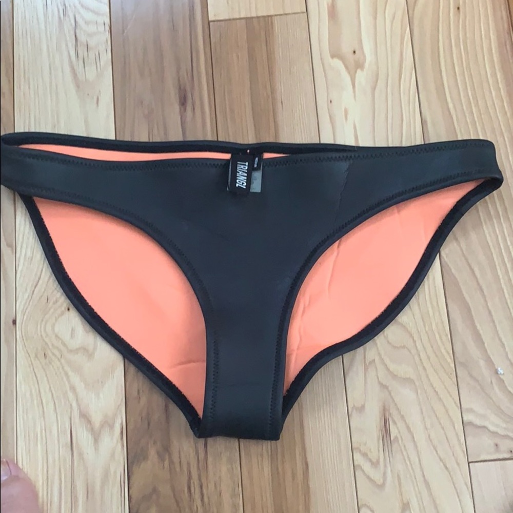 Women’s Triangl bottoms size medium